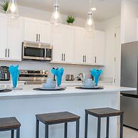 Cozy 3Bd With Free Waterpark at Enclaves at Festival 713