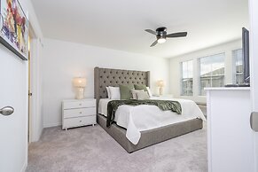 Cozy 3Bd With Free Waterpark at Enclaves at Festival 713