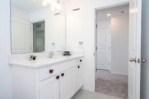 Cozy 3Bd With Free Waterpark at Enclaves at Festival 713