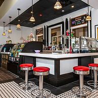 Cozy 3Bd With Free Waterpark at Enclaves at Festival 713