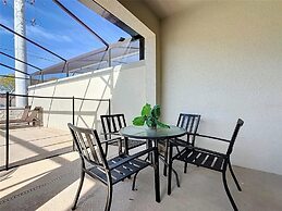 Stunning 4Bd w Pool Storey Lake 5019