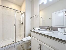 Stunning 4Bd w Pool Storey Lake 5019