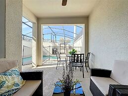 Stunning 4Bd w Pool Storey Lake 5019