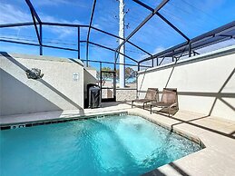 Stunning 4Bd w Pool Storey Lake 5019