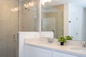 Charming 3Bd Close to Disney Festival 638