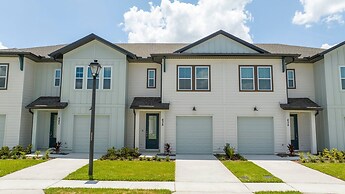 Charming 3Bd Close to Disney Festival 638