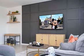 Charming 3Bd Close to Disney Festival 638