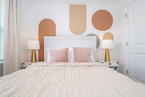 Charming 3Bd Close to Disney Festival 638