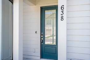 Charming 3Bd Close to Disney Festival 638