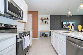 Charming 3Bd Close to Disney Festival 638