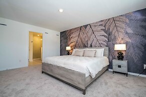 Charming 3Bd Close to Disney Festival 638