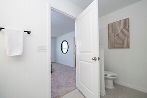 Charming 3Bd Close to Disney Festival 638