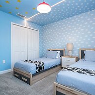 Gorgeous 4Bd w Pool Waterpark Storey Lake 4836m