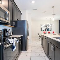 Gorgeous 4Bd w Pool Waterpark Storey Lake 4836m