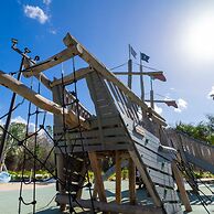 Gorgeous 4Bd w Pool Waterpark Storey Lake 4836m