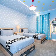 Gorgeous 4Bd w Pool Waterpark Storey Lake 4836m