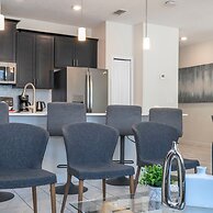 Gorgeous 4Bd w Pool Waterpark Storey Lake 4836m