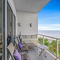 Unique Beachfront Condo With Exceptional Views