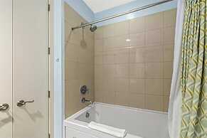 Unique Beachfront Condo With Exceptional Views