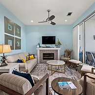 Unique Beachfront Condo With Exceptional Views