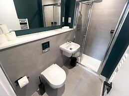 Manchester Industrial by Casacity