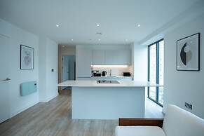 Alabaster Suite by Casacity