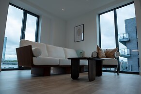 Alabaster Suite by Casacity