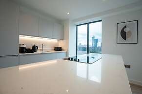 Alabaster Suite by Casacity