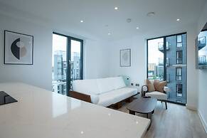 Alabaster Suite by Casacity