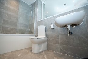 Alabaster Suite by Casacity