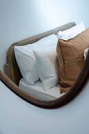 Alabaster Suite by Casacity