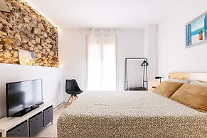 Unik Vacation Studio