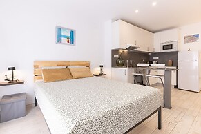 Unik Vacation Studio