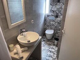 High Point Apartments Fira