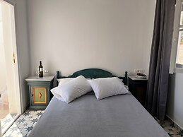 High Point Apartments Fira