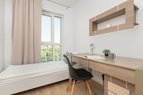 Family Apartment With Parking by Renters