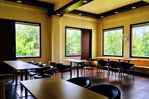 Goroomgo Palm Bhimtal