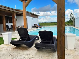 Elegant - Luxury and Private Villa