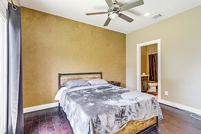 Houston Home w/ Rooftop Patio - 3 Mi to Downtown!