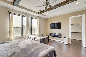 Houston Home w/ Rooftop Patio - 3 Mi to Downtown!