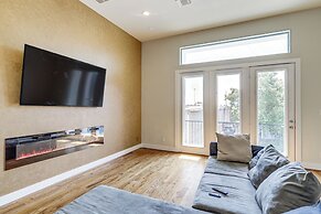 Houston Home w/ Rooftop Patio - 3 Mi to Downtown!