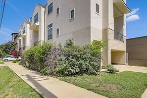 Houston Home w/ Rooftop Patio - 3 Mi to Downtown!