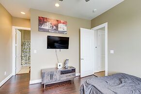 Houston Home w/ Rooftop Patio - 3 Mi to Downtown!