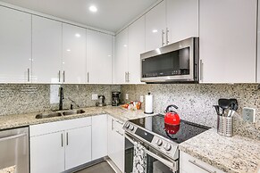 Chic North Miami House ~ 7 Mi to Hard Rock Stadium