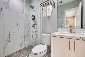 Chic North Miami House ~ 7 Mi to Hard Rock Stadium