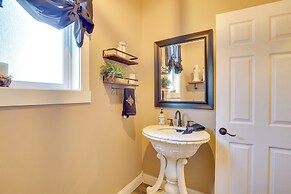 6 Mi to Autzen Stadium: Eugene Home w/ Gazebo