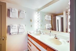 Spacious Eugene Home w/ Patio - Walk to UO Campus!