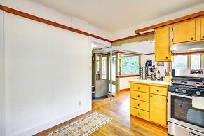 Spacious Eugene Home w/ Patio - Walk to UO Campus!