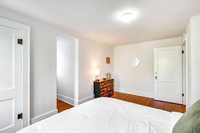 Spacious Eugene Home w/ Patio - Walk to UO Campus!