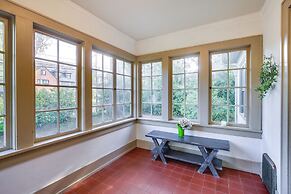 Spacious Eugene Home w/ Patio - Walk to UO Campus!